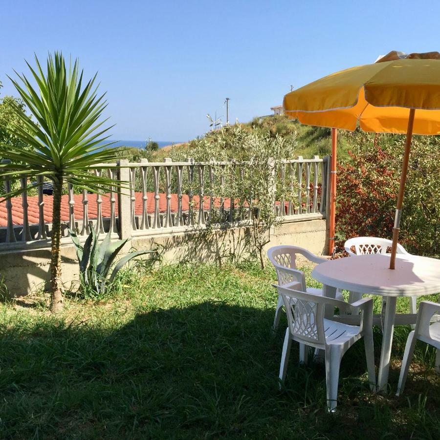 Appartement Alba Blu à Santa Caterina Dello Ionio Marina Extérieur photo